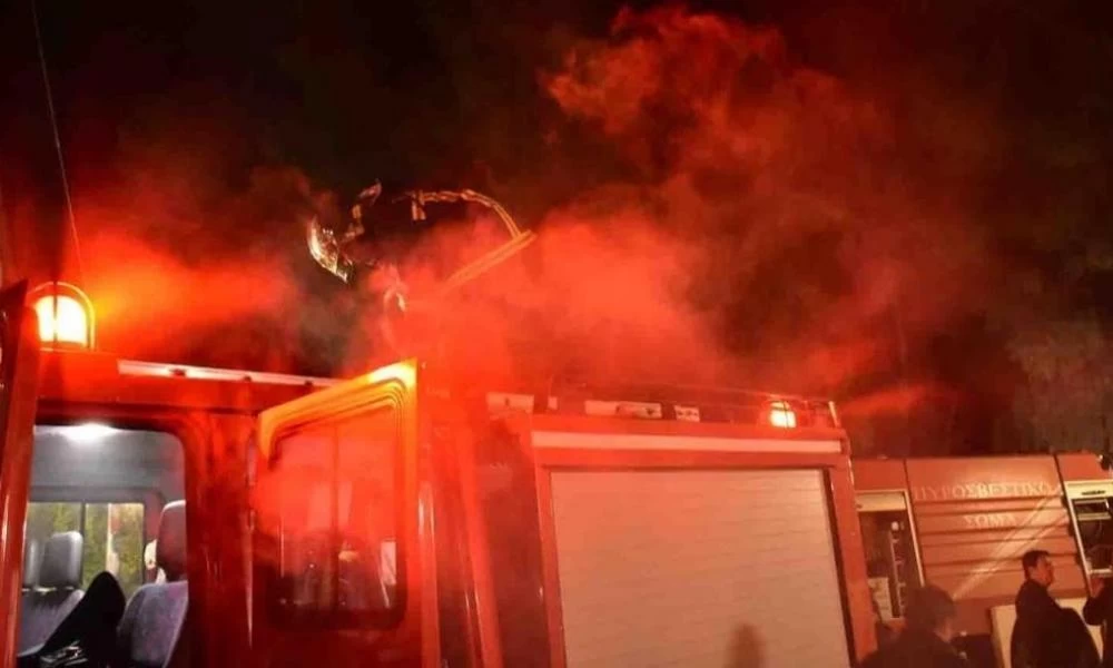 Στις φλόγες τυλίχθηκε σπίτι στο Βραχάτι Κορινθίας